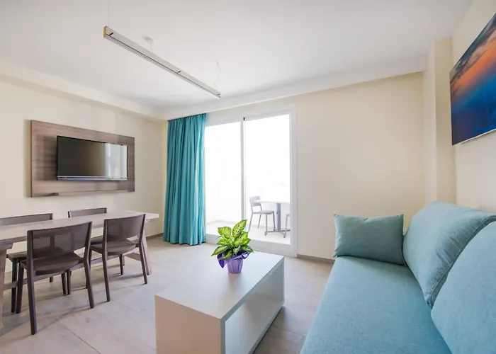 Apartamentos Los Angeles San Antonio Abad